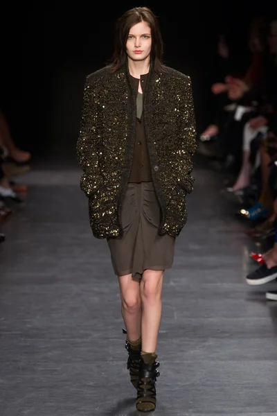 Look 24